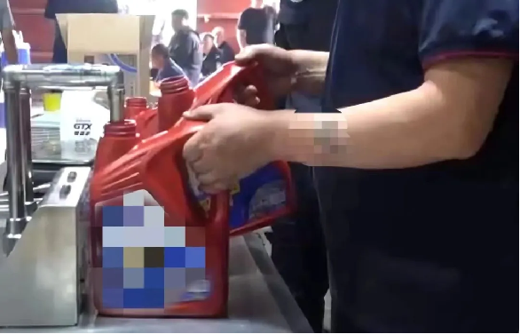 亚洲华兴能源：市面上常见假货机油类型，你中招没?